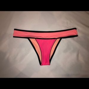 VICTORIA'S SECRET SWIMWEAR